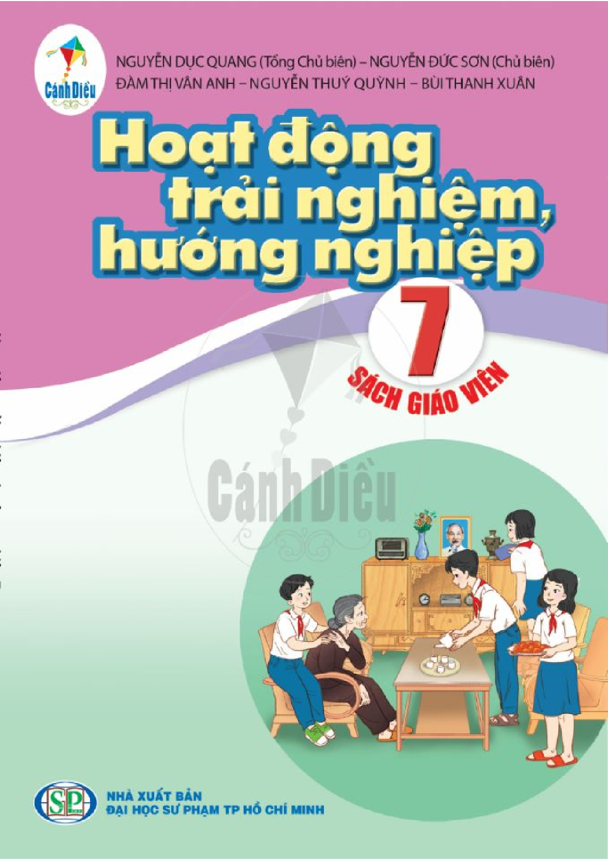 SGV Hoạt động trải nghiệm 7 - Cánh Diều